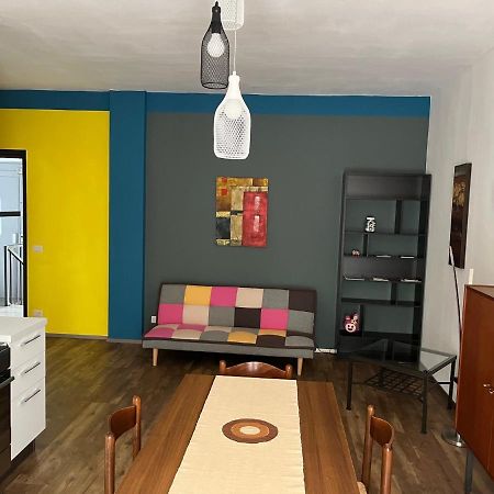 Appartamento Mela Ad Alba, Cuore Delle Langhe Exterior foto