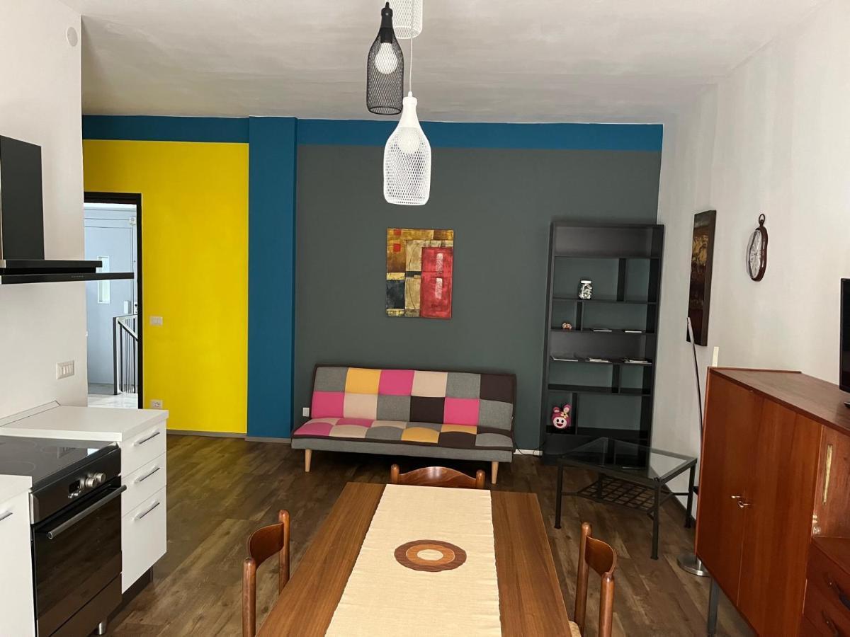 Appartamento Mela Ad Alba, Cuore Delle Langhe Exterior foto
