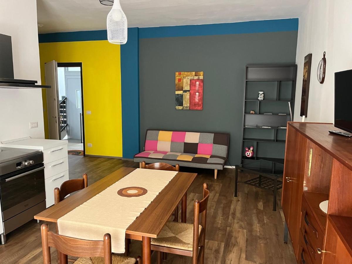 Appartamento Mela Ad Alba, Cuore Delle Langhe Exterior foto